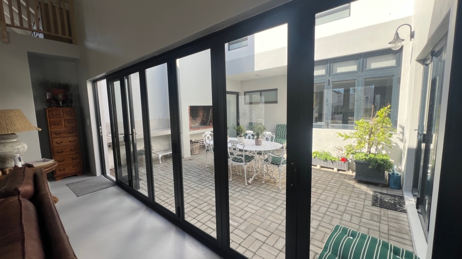6 Bedroom Property for Sale in Jacobsbaai Western Cape
